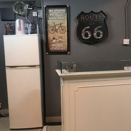 הונג קונג Cool Budget Hostel מראה חיצוני תמונה